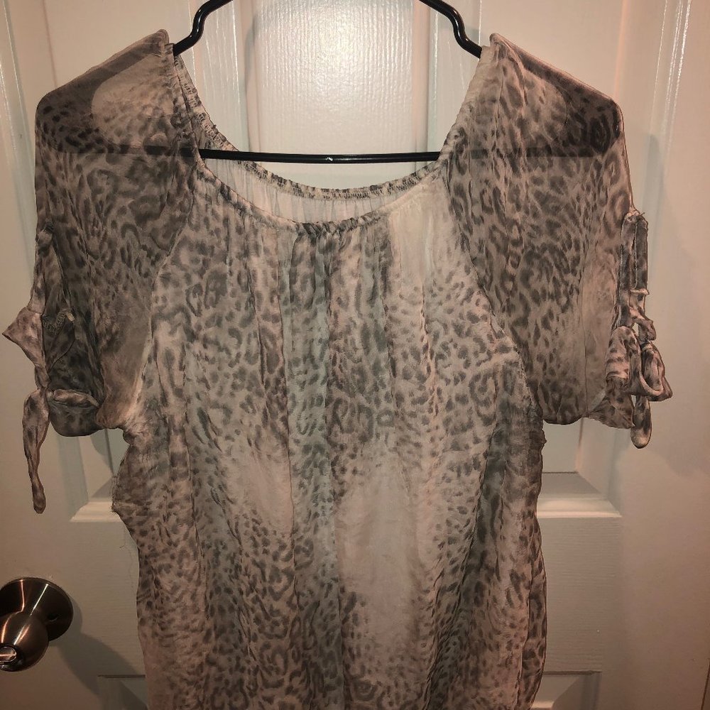 Grey & White Leopard Print Blouse w/ Ties on Sleev